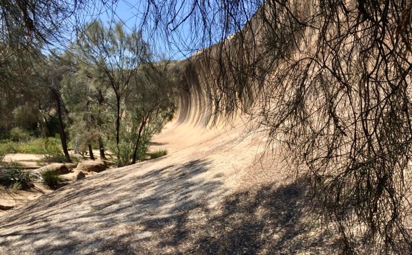 Hyden = Wave Rock / Lake&nbsp;Magic