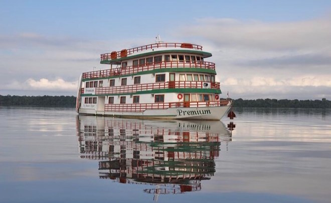 Amazonas Schiff