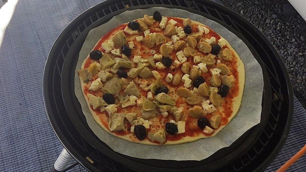 Camper Pizza vom Grill