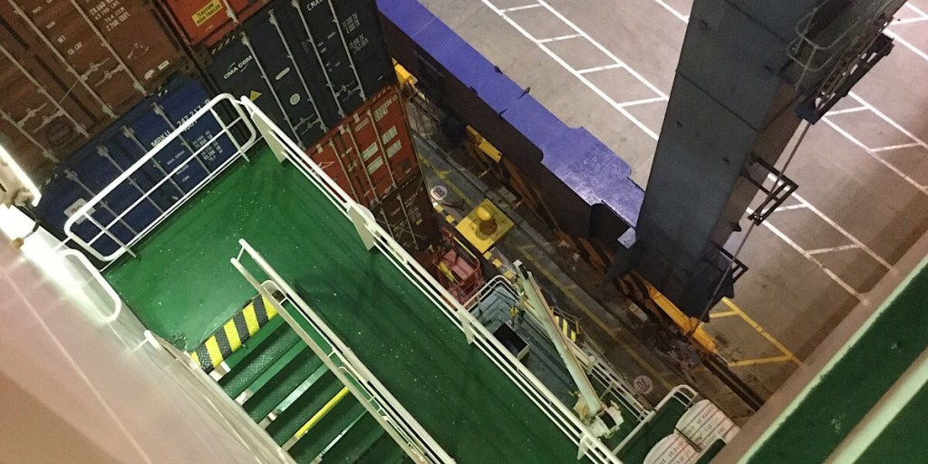 Als Passagier auf einem Frachtschiff