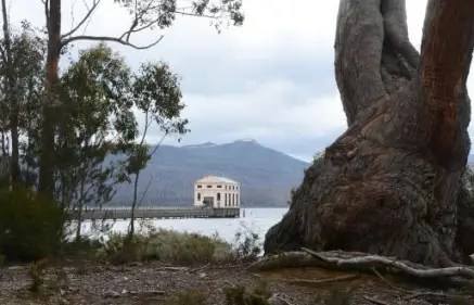 Pumphouse Point Wilderness Retreat